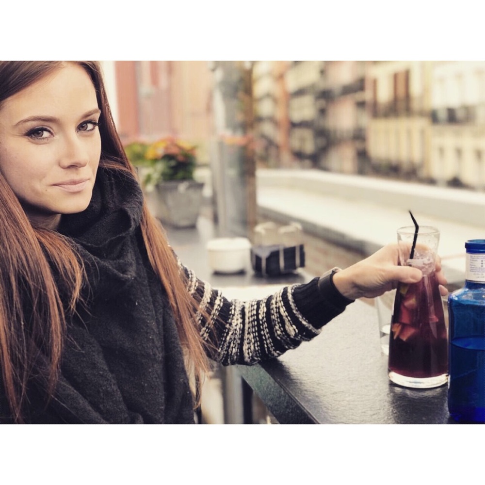 Meet your Posher, Eva